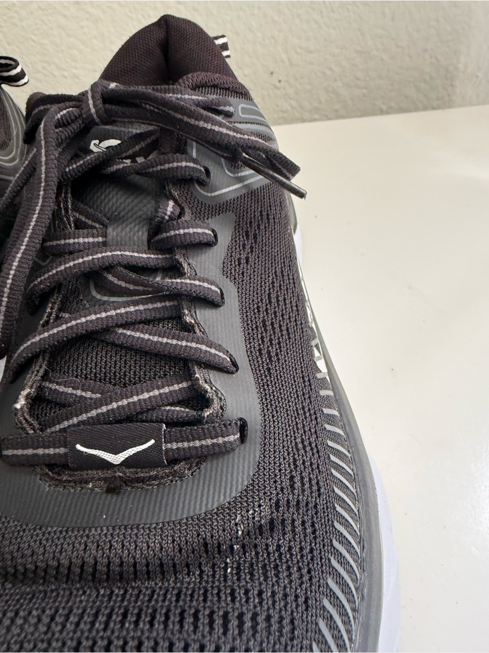 Hoka Bondi 7 women size 8 black and White Bondi 7 Women's Athletic - Picture 3 of 14